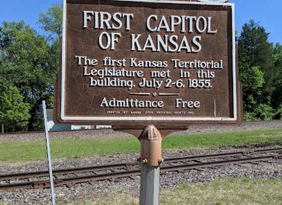 kansas/bluestem-pasture/attraction/first-territorial-capitol-state-historic-site