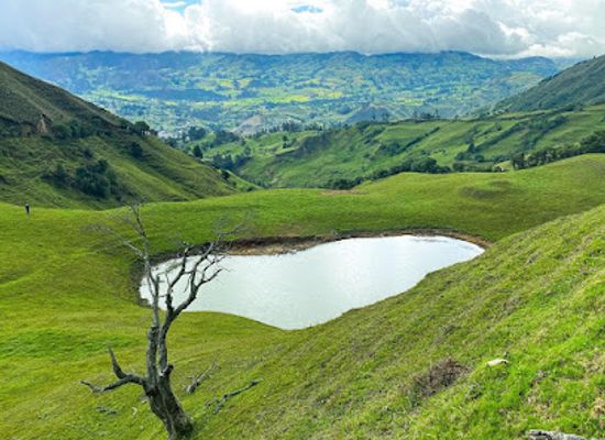 ecuador/loja-region/attraction/laguna-de-corazon