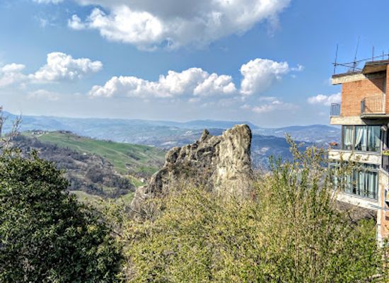 italy/emilia-romagna/attraction/regional-park-sassi-di-roccamalatina