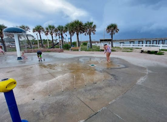 florida/st-augustine-beach/attraction/st-johns-county-ocean-pier-courts-park