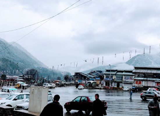 india/gulmarg/attraction/himalayan-edges-skitrektravel