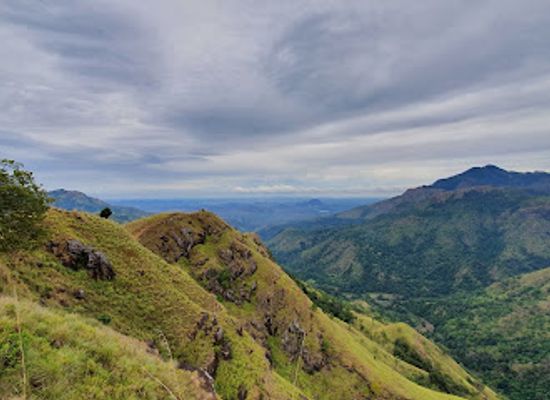 sri-lanka/ella/attraction/path-of-little-adam-s-peack