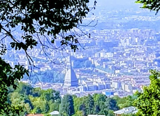 italy/turin/vanchiglia/attraction/faro-della-vittoria