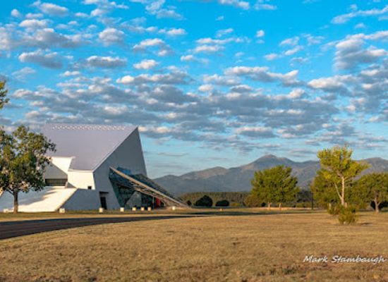 new-mexico/sacramento-mountains/attraction/spencer-theater-for-the-performing-arts