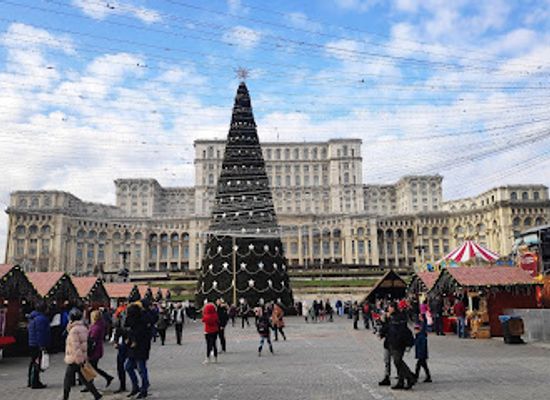 romania/ilfov/attraction/constitution-square