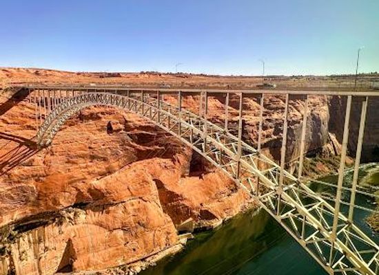 arizona/page/attraction/glen-canyon-dam