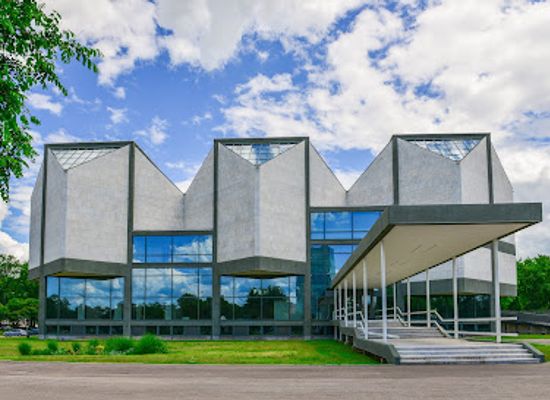 serbia/kolubara/attraction/museum-of-contemporary-art