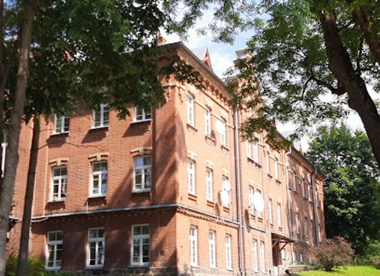 poland/podlachia/attraction/palace-park-in-bialowieza