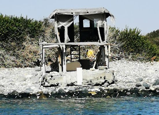 cyprus/governor-s-beach/attraction/fisherman-s-hut