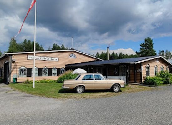 finland/north-karelia/attraction/car-museum-myllyn-vanhat-autot