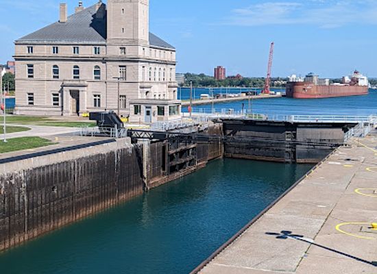canada/maritimes/attraction/soo-locks