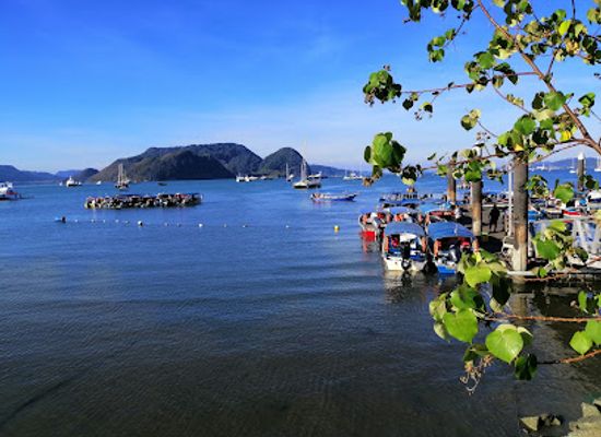 malaysia/langkawi-archipelago/attraction/hm-iz-empire