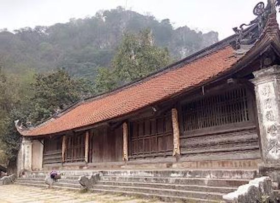 vietnam/hanoi/attraction/chua-thay