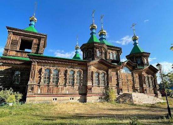 kyrgyzstan/karakol/attraction/holy-trinity-cathedral