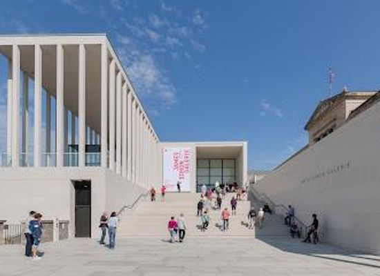 germany/berlin/attraction/james-simon-gallery