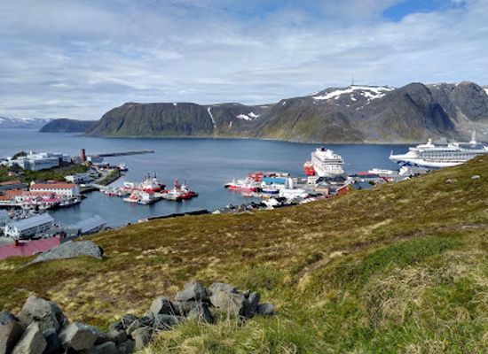 norway/finnmark/attraction/honningsvag-church
