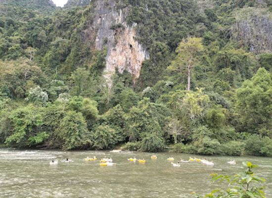 laos/vang-vieng-karst-landscape/attraction/midee-s-secret-garden