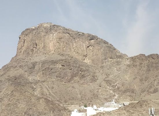 saudi-arabia/asir-mountains/attraction/safa-and-marwa-saee