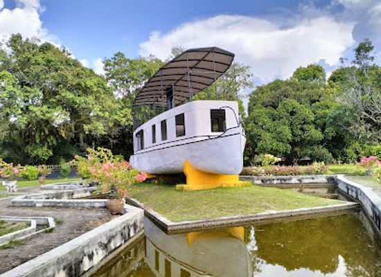 indonesia/riau/attraction/siak-sri-indrapura-palace