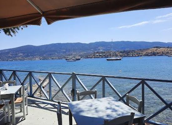 greece/saronic-gulf-islands/attraction/poros-beach