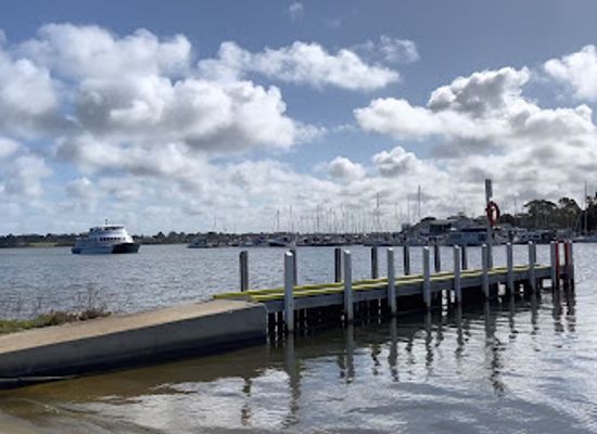 australia/gippsland/attraction/paynesville-beach