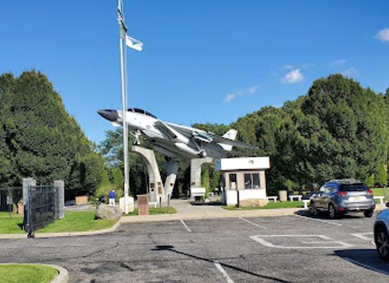 new-york/long-island/attraction/grumman-memorial-park
