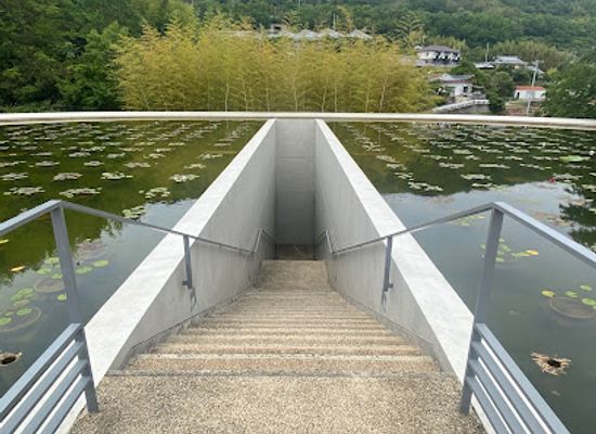 japan/awaji/attraction/hompukuji-water-temple