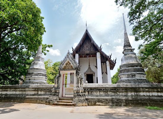 thailand/ayutthaya-province/attraction/wat-thammaram