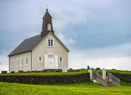 iceland/selfoss/attraction/strandarkirkja