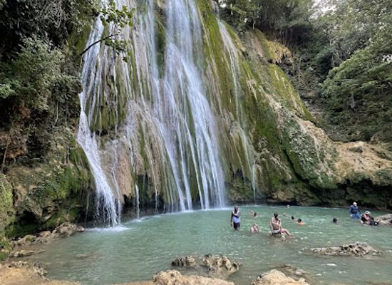 dominican-republic/los-haitises/attraction/cascada-limon