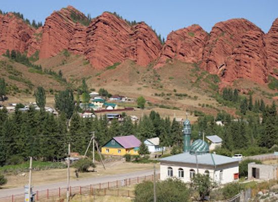 kyrgyzstan/jety-oguz-valley/attraction/seven-bulls-rock