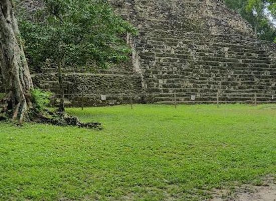 guatemala/tikal/attraction/parque-nacional-yaxha