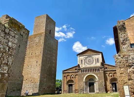 italy/maremma/attraction/church-of-san-pietro