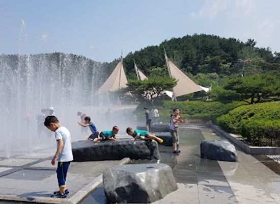 south-korea/north-gyeongsang-province/attraction/hwanho-sunrise-park