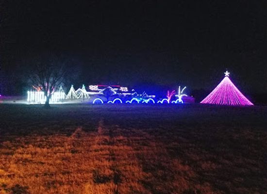oklahoma/cross-timbers/attraction/down-s-family-christmas-light-ministry