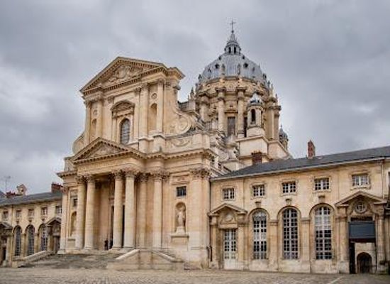 france/ile-de-france/attraction/catholic-church-of-the-val-de-grace