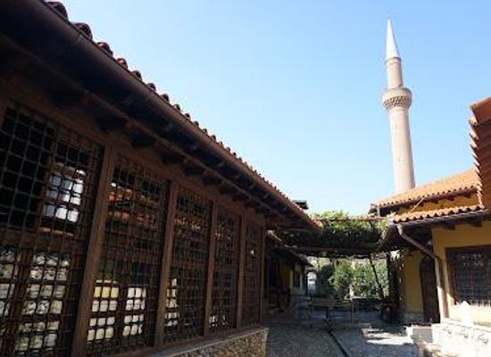 kosovo/gjakova/attraction/teqja-e-sarachanes