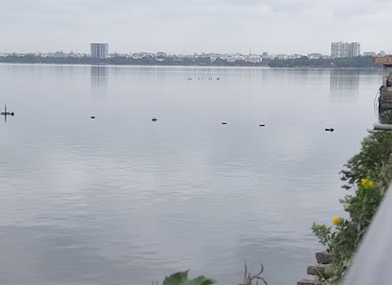 india/hyderabad/hussain-sagar/attraction/tank-bund-opp-to-ntr-garden
