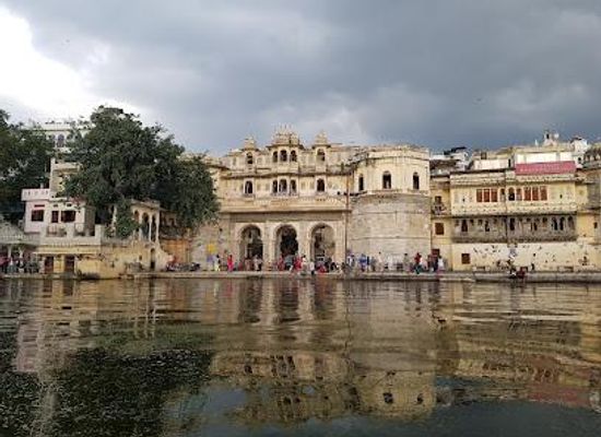 india/udaipur/attraction/gangaur-ghat