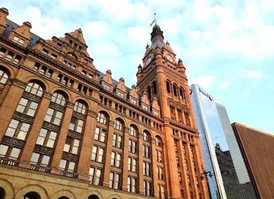 wisconsin/milwaukee/attraction/milwaukee-city-hall
