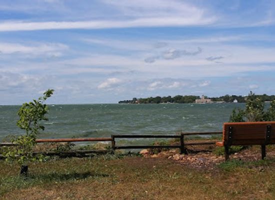 ohio/lake-erie-islands/attraction/massie-cliffside-preserve