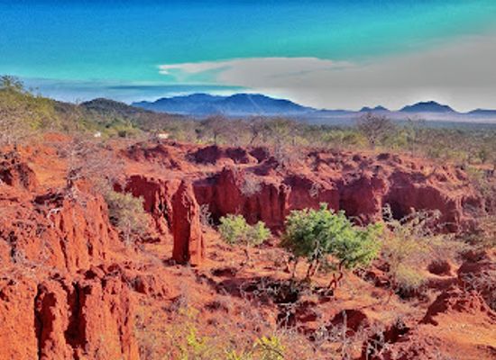 kenya/tsavo-national-park/attraction/vikombonyi