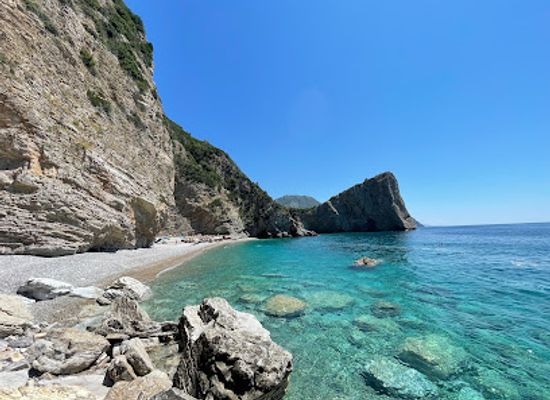montenegro/brda/attraction/vezirova-beach
