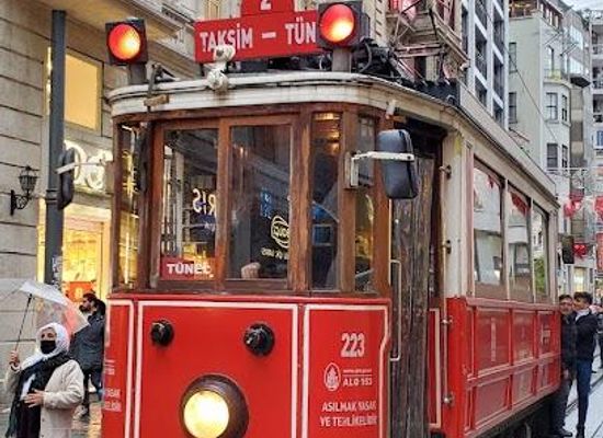 turkiye/istanbul/attraction/istiklal-cd