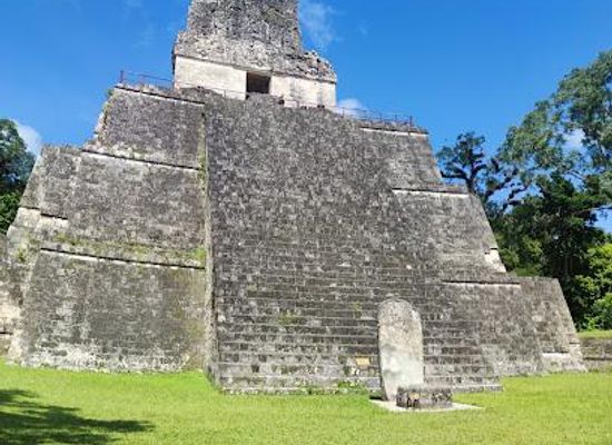 guatemala/flores/attraction/templo-ii