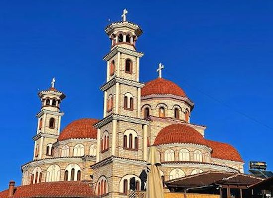 albania/pogradec/attraction/katedralja-ortodokse-ringjallja-e-krishtit