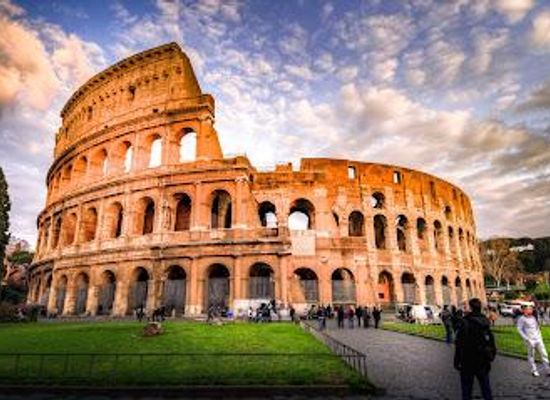 italy/rome/attraction/rome-in-limo-tours-and-excursions
