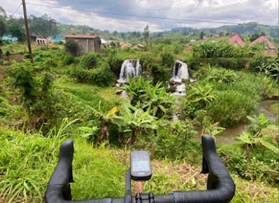 rwanda/ruhengeri/attraction/cyuve-waterfall