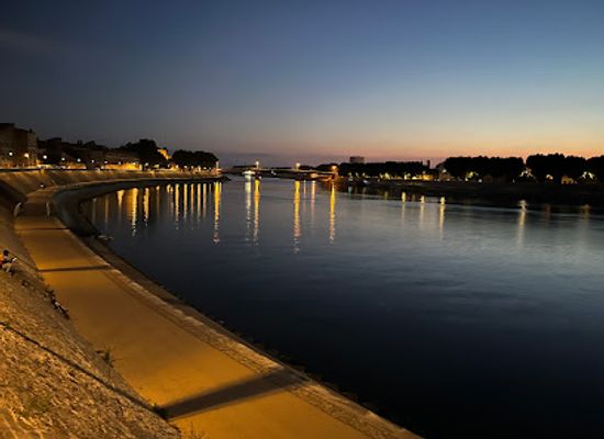 france/rhone-alpes/attraction/and-the-stars-easel