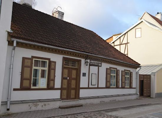 estonia/tartu-university/attraction/19-sajandi-linnakodaniku-muuseum
